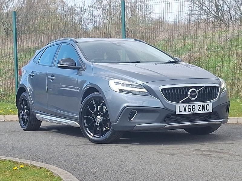 Used Volvo V40 152 HP (111 kW) 2018 Grey Hatchback