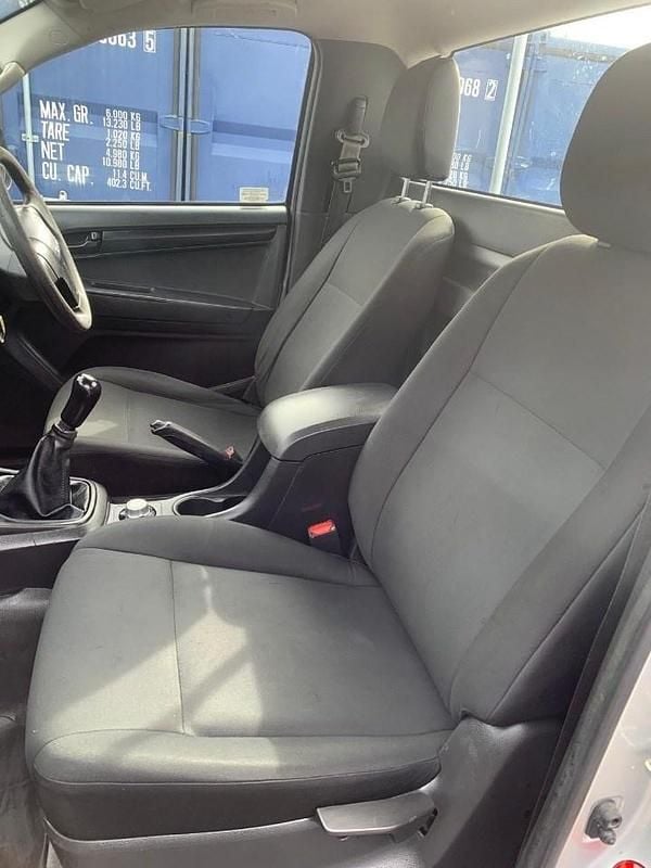 Used Isuzu D-Max 2014 Silver Pickup