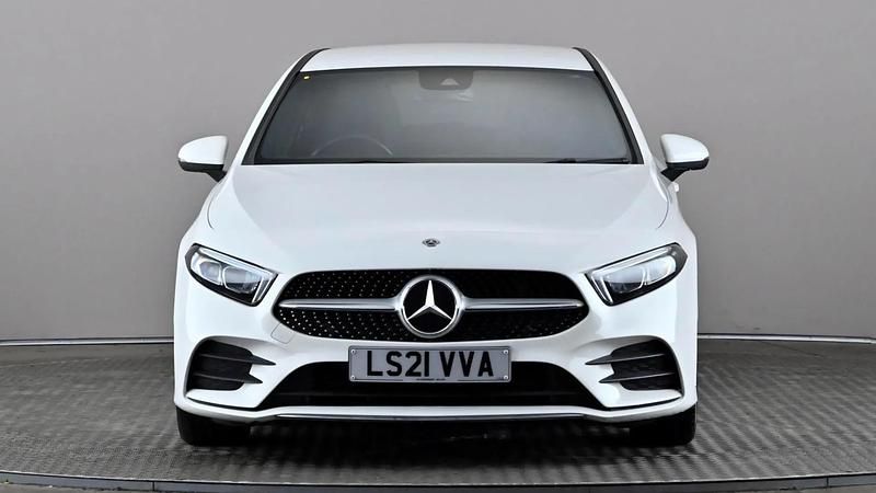 Used Mercedes A180 AMG line 116 HP (85 kW) 2021 White Hatchback