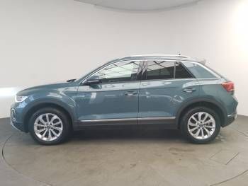 Used VW T-Roc Style 190 HP (139 kW) 2023 Blue SUV