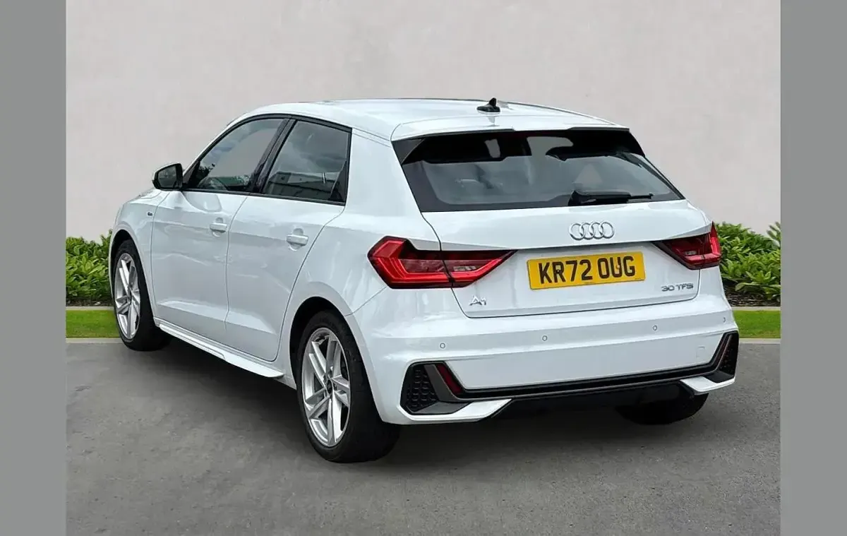 Used Audi A1 S-Line 108 HP (79 kW) 2022 White SUV
