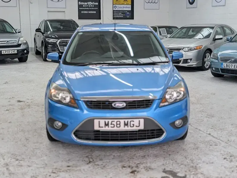 Used Ford Focus Titanium 125 HP (91 kW) 2009 Blue Hatchback