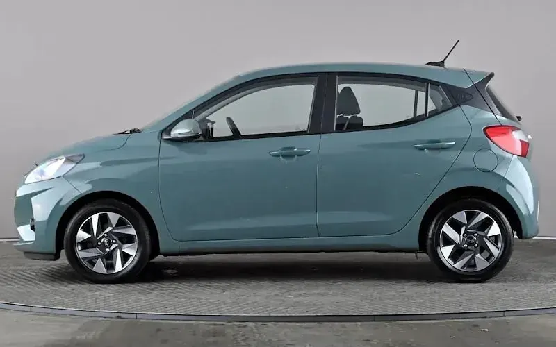 Gebraucht Hyundai i10 Advanced 79 PS (58 kW) 2025 Grün Kleinwagen