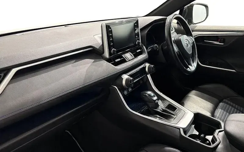 Used Toyota RAV4 Hybrid 218 HP (160 kW) 2019 Black SUV