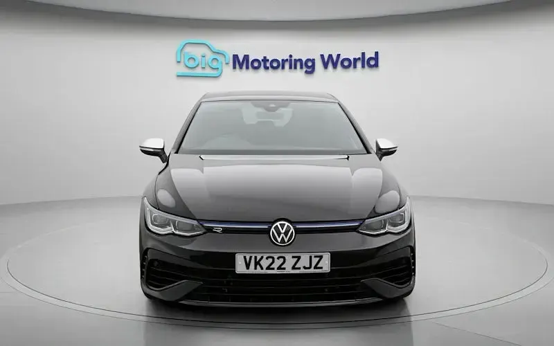 Used VW Golf VIII R 320 HP (235 kW) 2024 Hatchback
