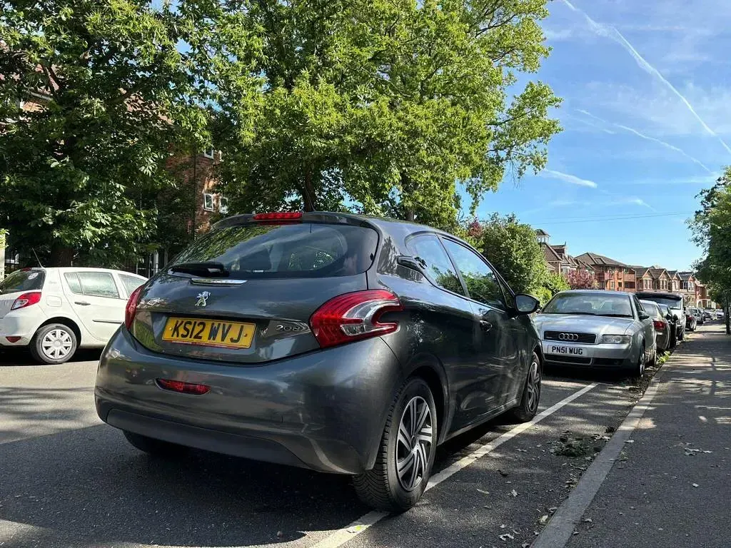 Used Peugeot 208 Access 82 HP (60 kW) 2012 Grey Hatchback
