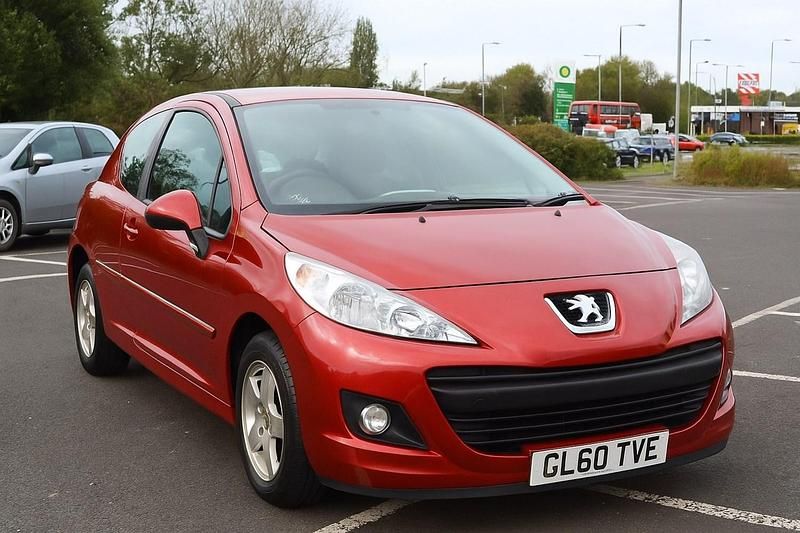 Red Used 2011 Peugeot 207 Envy Hatchback | £995 (Good price) - Image 1/4