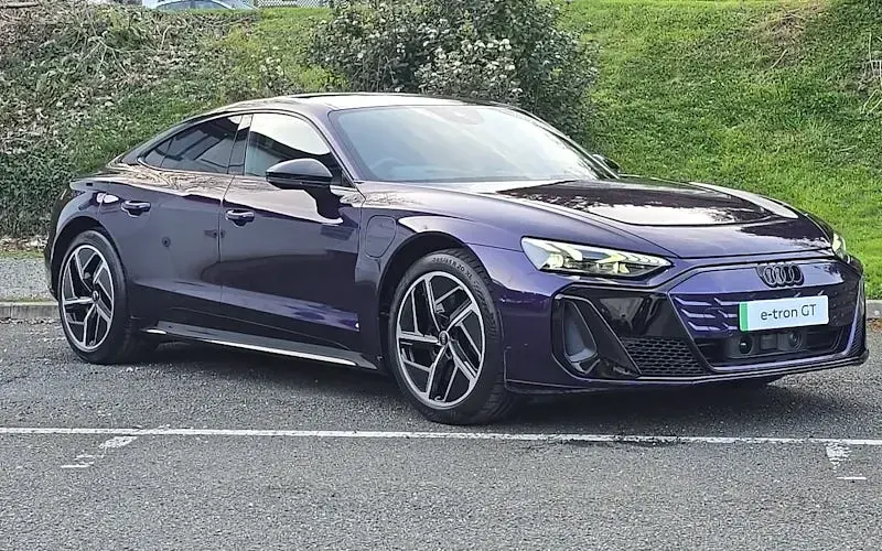 Nouă Audi e-tron GT quattro Exclusive 434 kW (591 CP) 2026 Berlinǎ