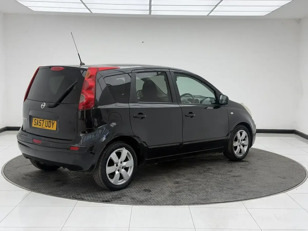Used Nissan Note Tekna 110 HP (80 kW) 2007 Black Hatchback