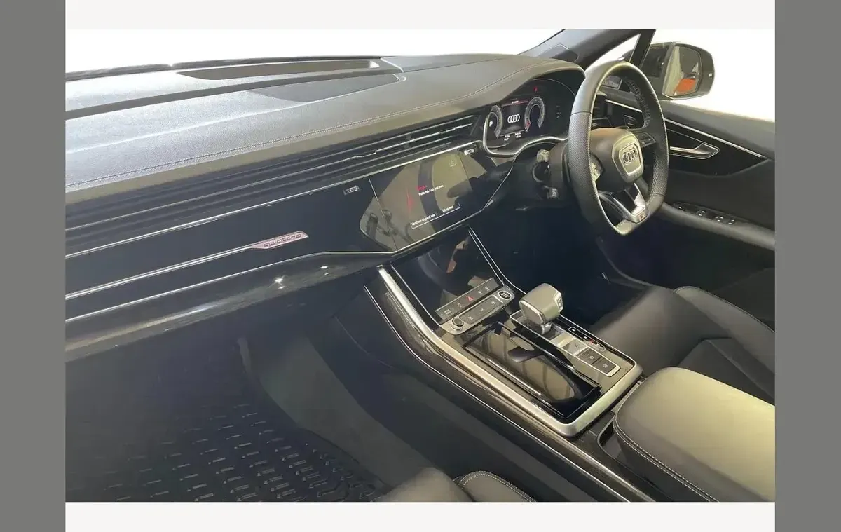 Used Audi Q7 Black Edition 228 HP (167 kW) 2026 Blue SUV