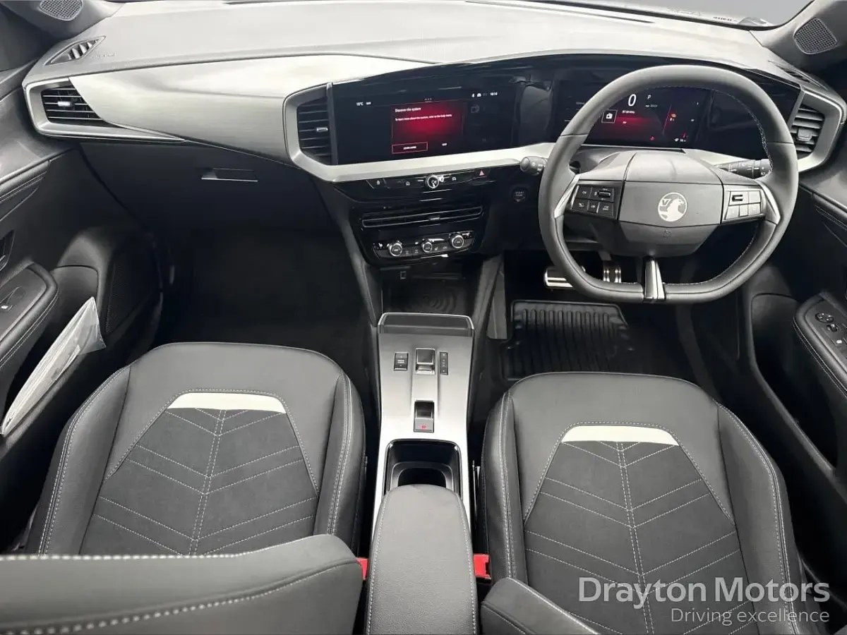 New Vauxhall Mokka Ultimate 114 kW (156 HP) 2026 Black SUV