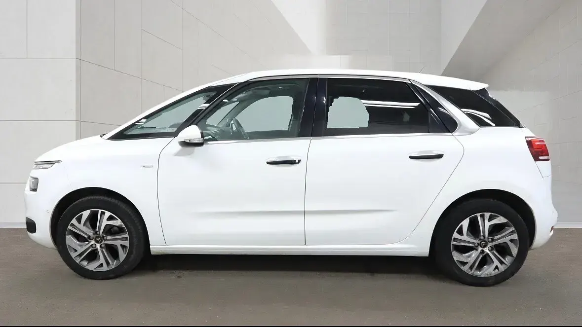 Used Citroën C4 Picasso Exclusive 2016 White MPV