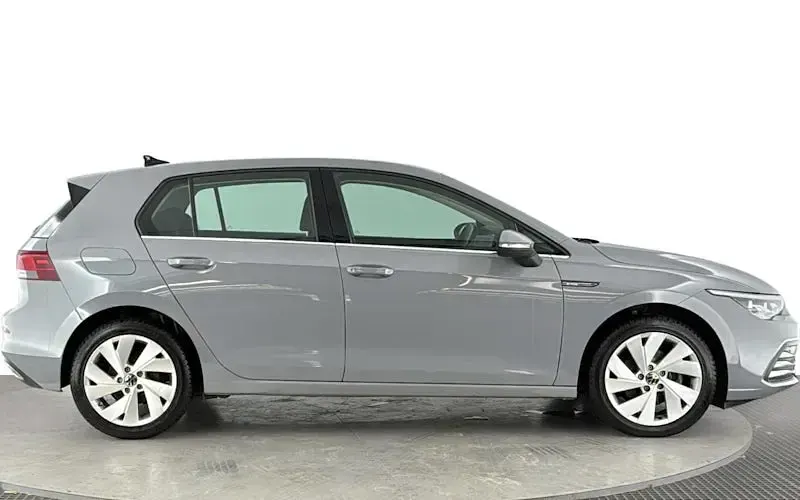 Used VW Golf VIII Style 131 HP (96 kW) 2024 Hatchback
