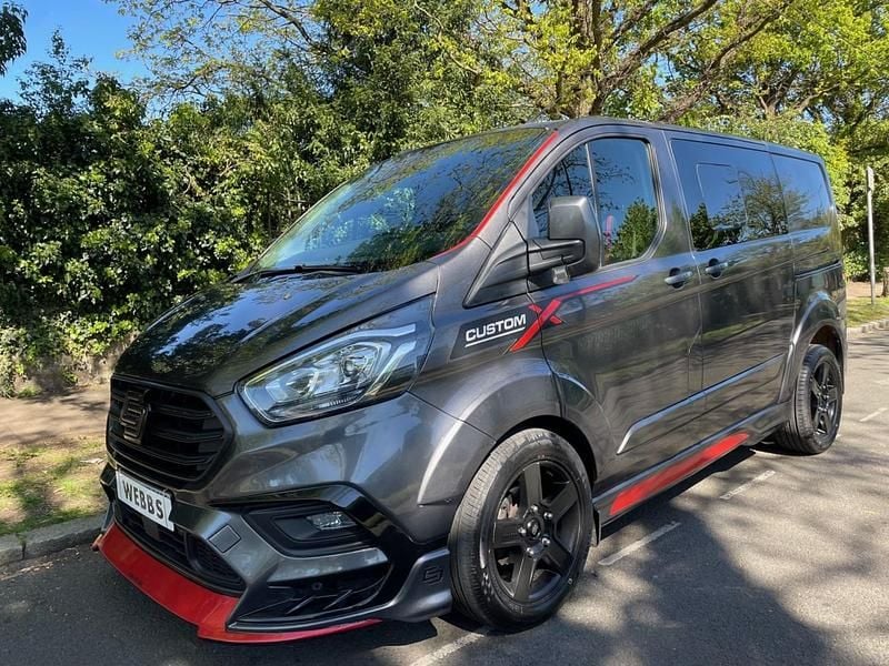 Używany Ford Transit Custom Limited 170 KM (125 kW) 2022 Szary Kombi