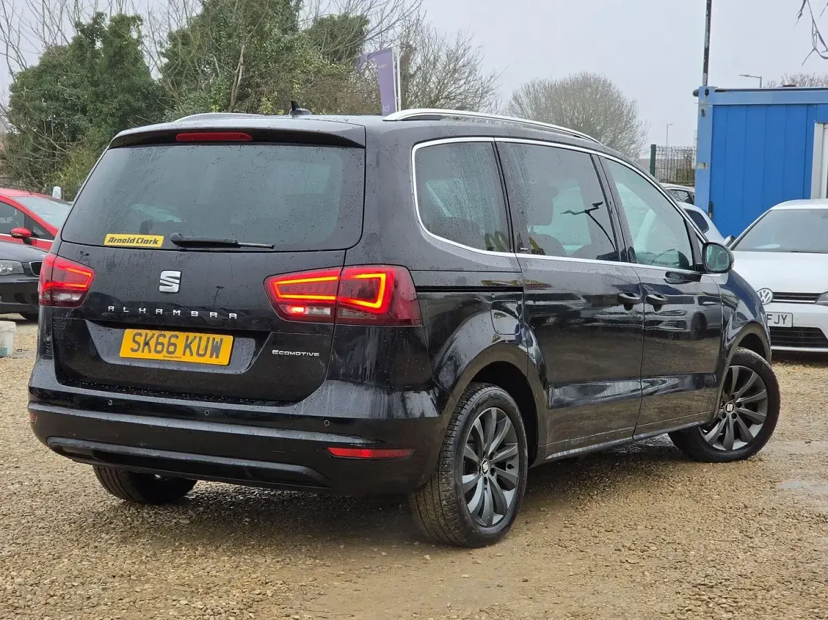 Used Seat Alhambra CONNECT 150 HP (110 kW) 2016 Black MPV