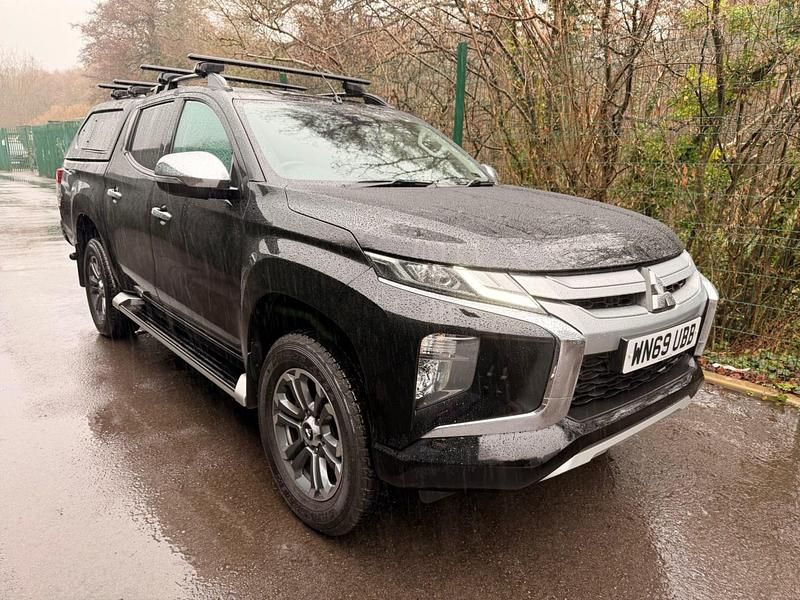 Used Mitsubishi L200 Warrior 150 HP (110 kW) 2019 Black Pickup