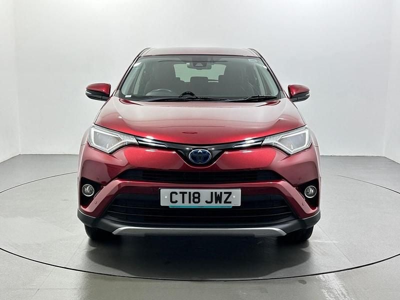 Used Toyota RAV4 197 HP (144 kW) 2018 Red SUV
