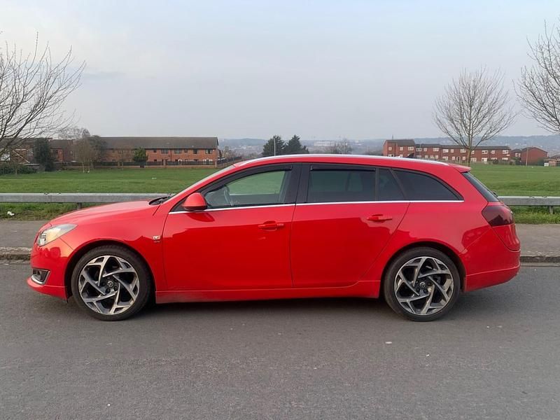 Used Vauxhall Insignia SRi 2015 Red Estate