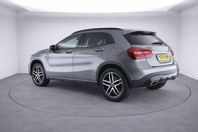 Used Mercedes GLA180 Urban 122 HP (89 kW) 2019 Grey SUV