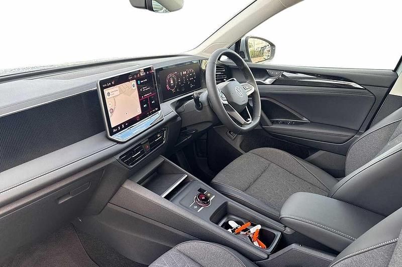 Used VW Tiguan Match 2025 Oyster silver SUV