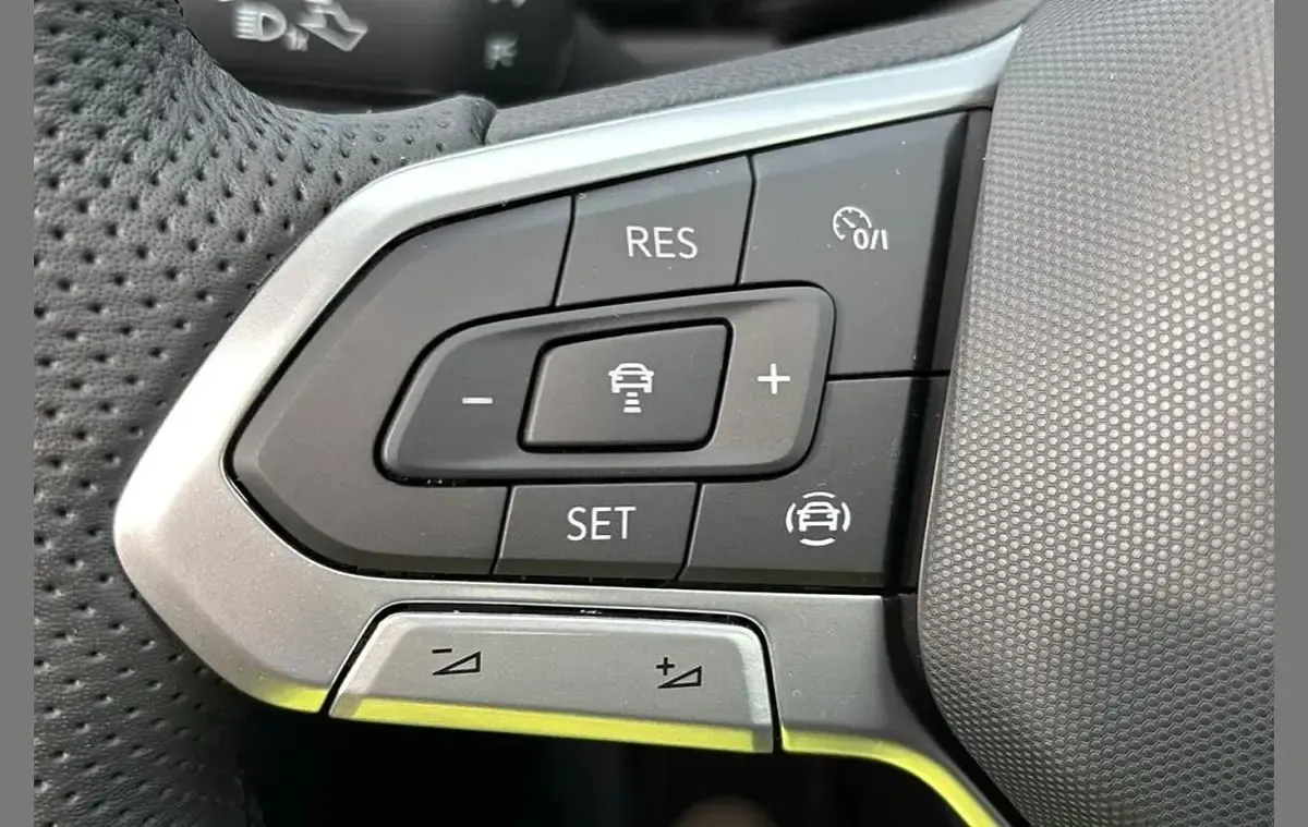 New VW T-Roc Black Edition 147 HP (108 kW) 2026 Black SUV