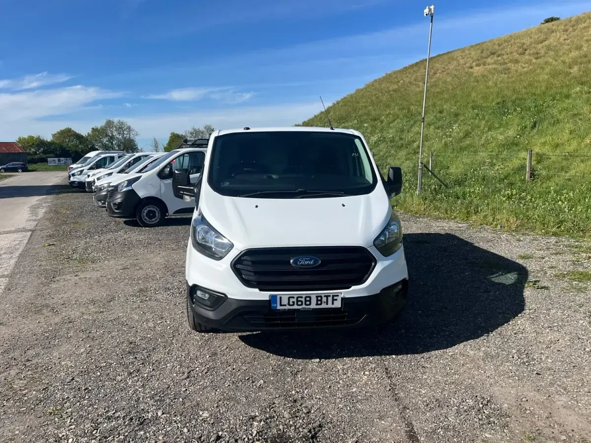 Usado Ford Transit Custom 105 HP (77 kW) 2018 Branco Van