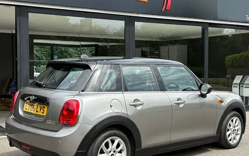 Used Mini Cooper Hatch 136 HP (100 kW) 2017 Hatchback
