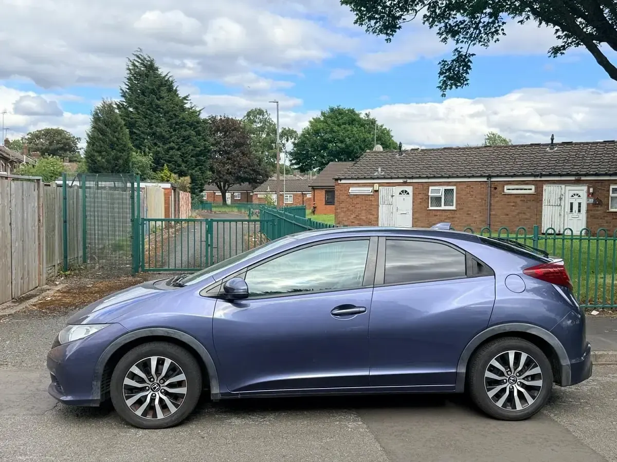 Used Honda Civic SR 120 HP (88 kW) 2015 Blue Hatchback