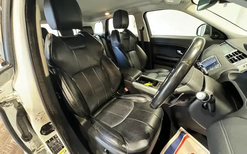 Used Land Rover Range Rover evoque SE 179 HP (131 kW) 2018 Hatchback