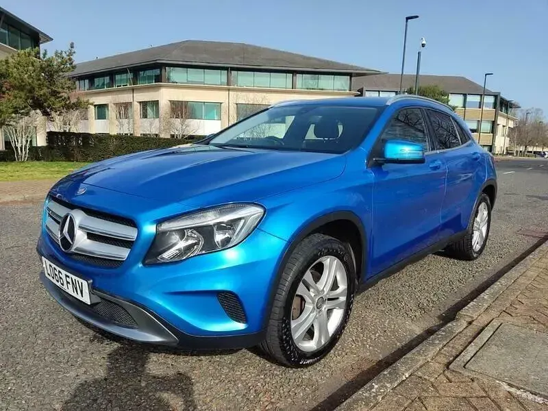 Used Mercedes GLA200 136 HP (100 kW) 2016 Blue SUV