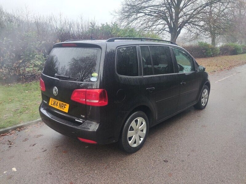 Used VW Touran 140 HP (102 kW) 2014 Black MPV