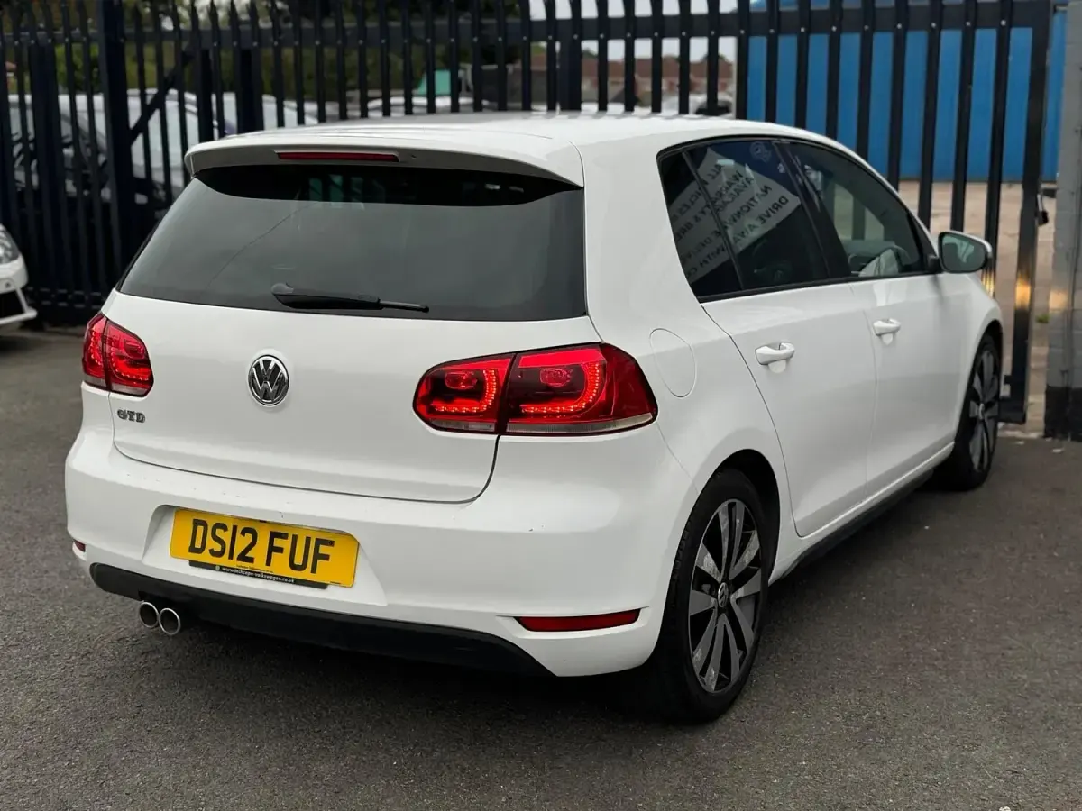 Used VW Golf VII GTD 2012 White Hatchback