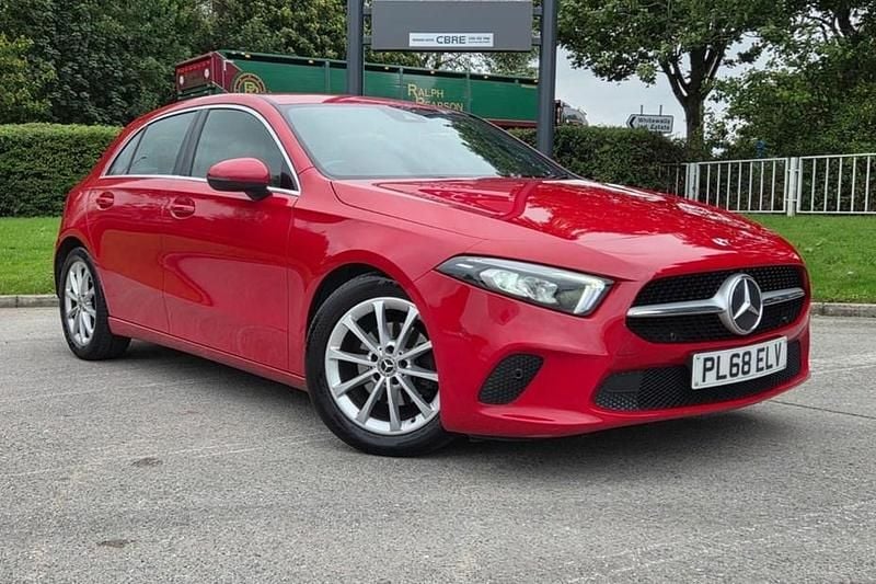 Used 2019 Mercedes A180 Executive Hatchback | £14,245 (Good price) - Image 1/1