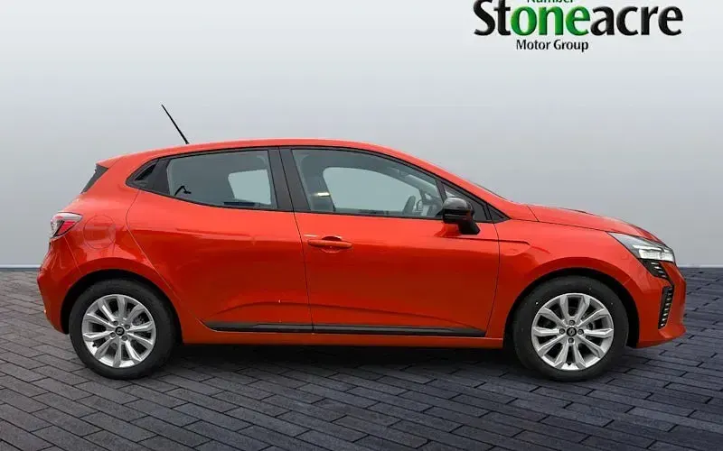 New Renault Clio Evolution 90 HP (66 kW) 2025 Orange Hatchback