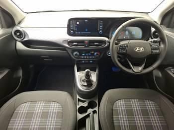 New Hyundai i10 Premium 79 HP (58 kW) 2026 Grey Hatchback
