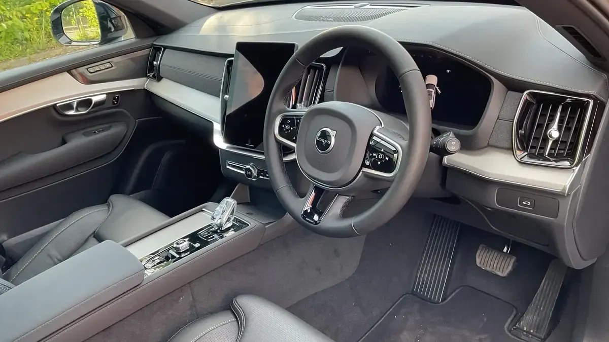 New Volvo XC90 Plus 2026 Grey SUV