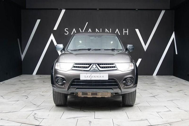 Used Mitsubishi L200 2015 Brown Pickup