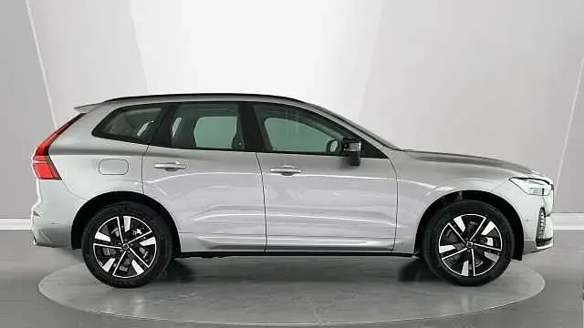 Nowe Volvo XC60 Plus 247 KM (181 kW) 2026 SUV