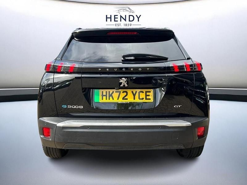 Używany Peugeot e-2008 GT 98 kW (134 KM) 2022 Czarny SUV