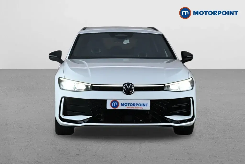 Used VW Passat R-line 272 HP (200 kW) 2025 White Estate
