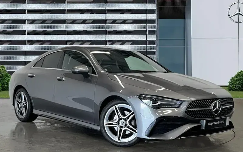Usado Mercedes CLA180 Executive 136 HP (100 kW) 2024 Sedan