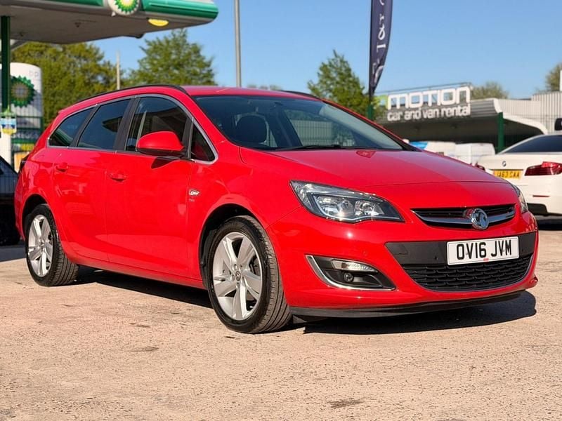 Second-hand Vauxhall Astra SRi 2016 Roșu Break