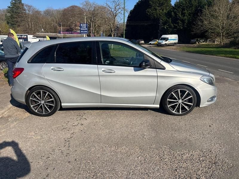 Used Mercedes B180 2014 Silver MPV