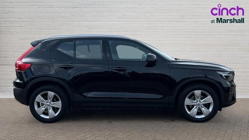 Used Volvo XC40 Core 163 HP (119 kW) 2023 Black SUV