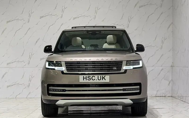 Used Land Rover Range Rover SE 441 HP (324 kW) 2023 SUV