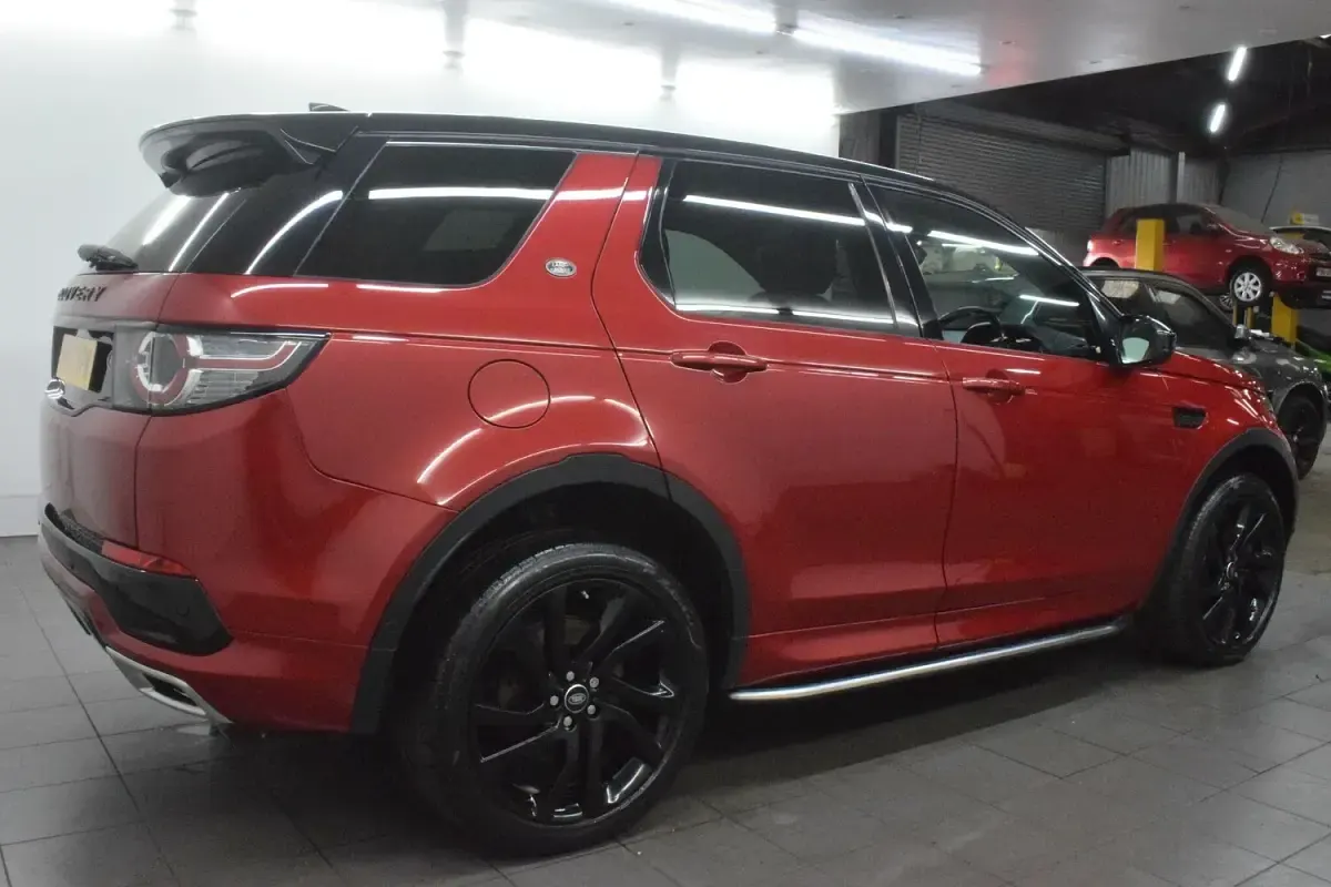 Used Land Rover Discovery Sport HSE Dynamic 240 HP (176 kW) 2017 Red SUV