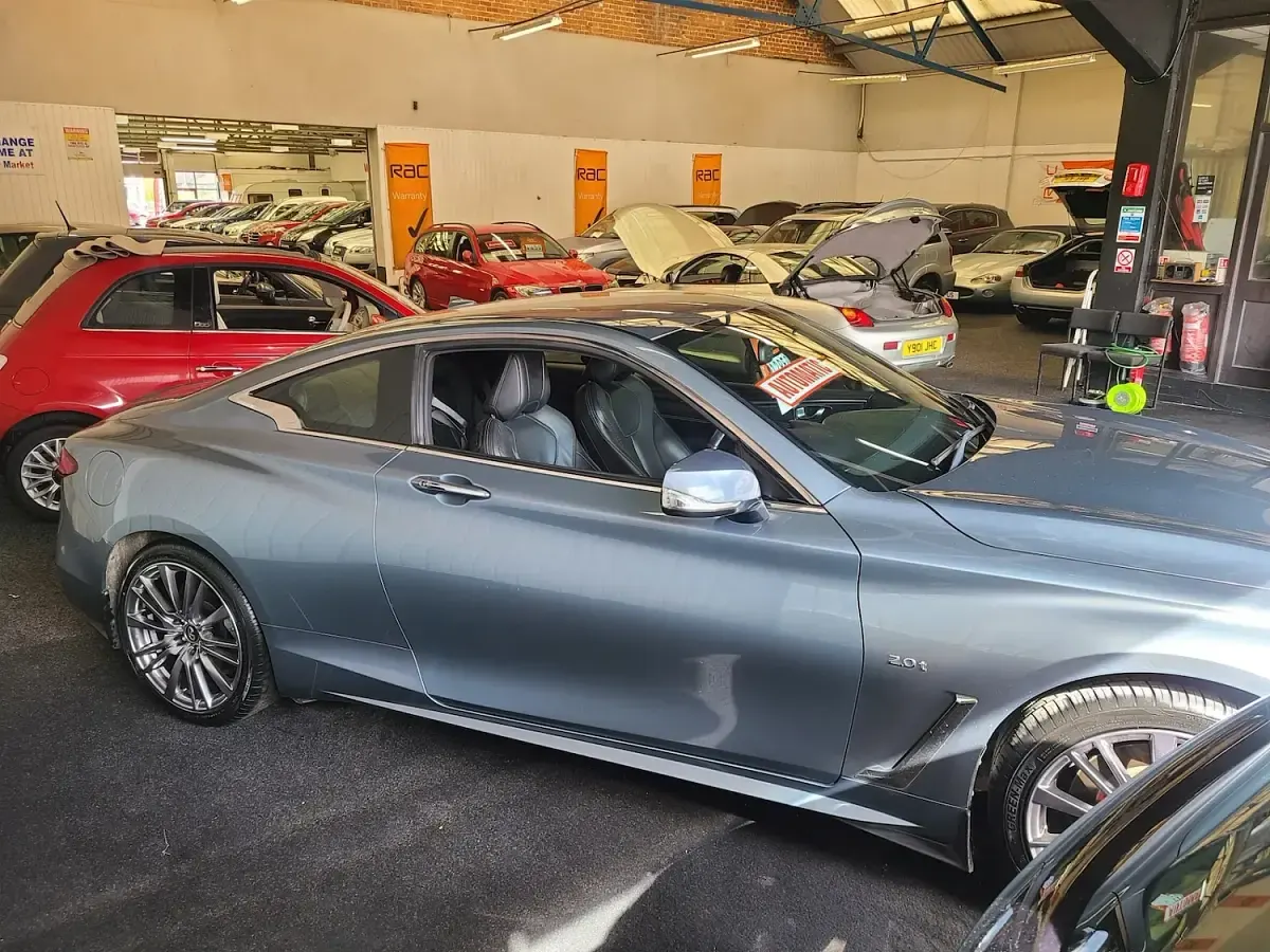 Used Infiniti Q60 Sport Tech 211 HP (155 kW) 2017 Blue Coupe