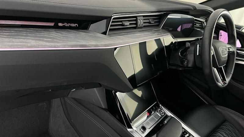 Used Audi e-tron Advanced 300 kW (408 HP) 2022 Black SUV