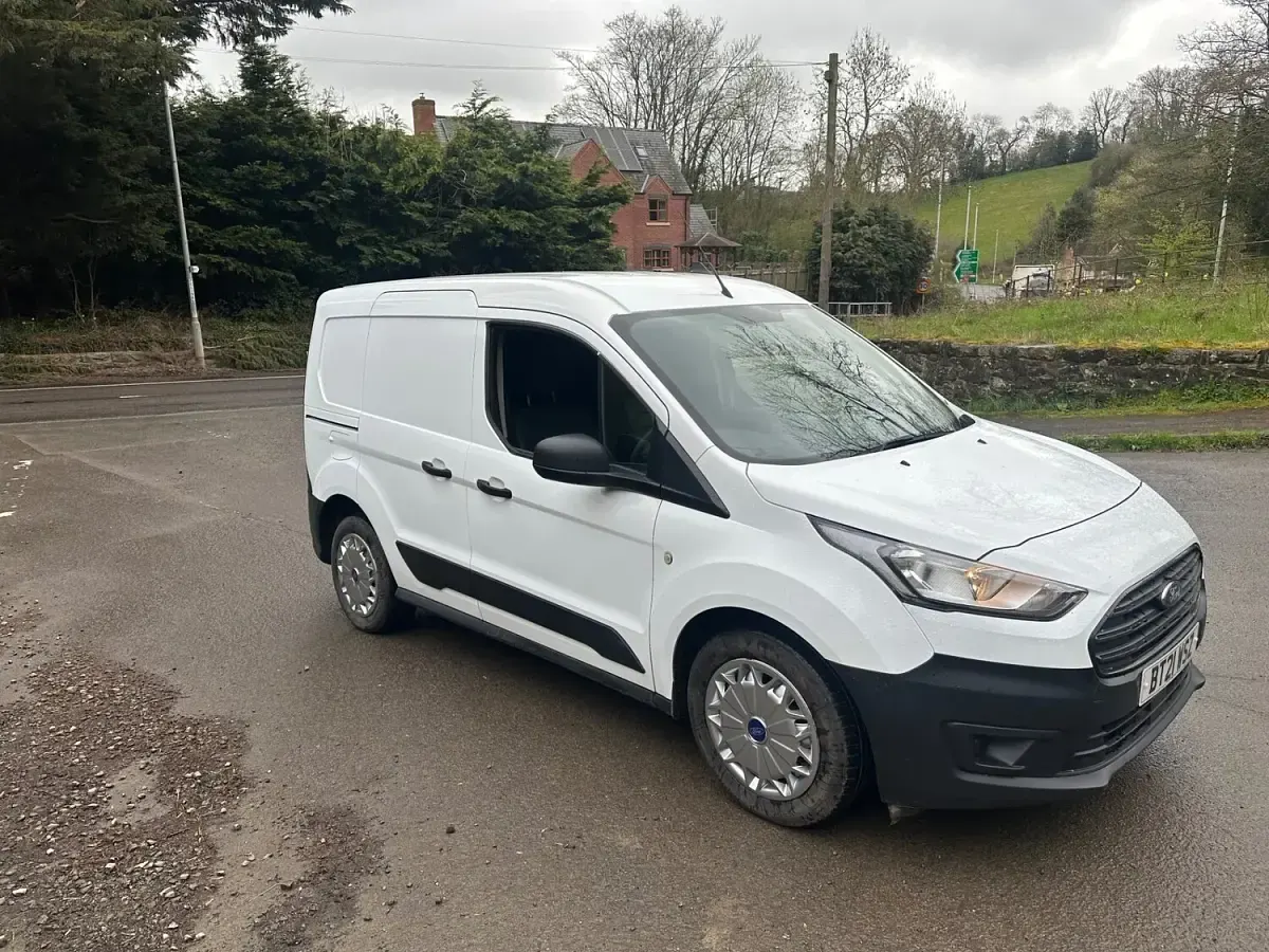 Used Ford Transit 100 HP (73 kW) 2021 White Van