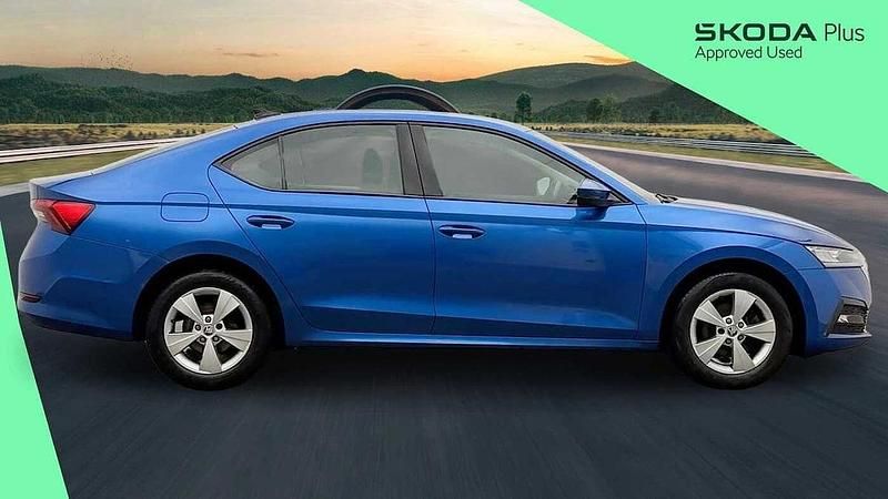 Used Skoda Octavia SE First Edition 81 HP (59 kW) 2020 Race blue metallic Hatchback